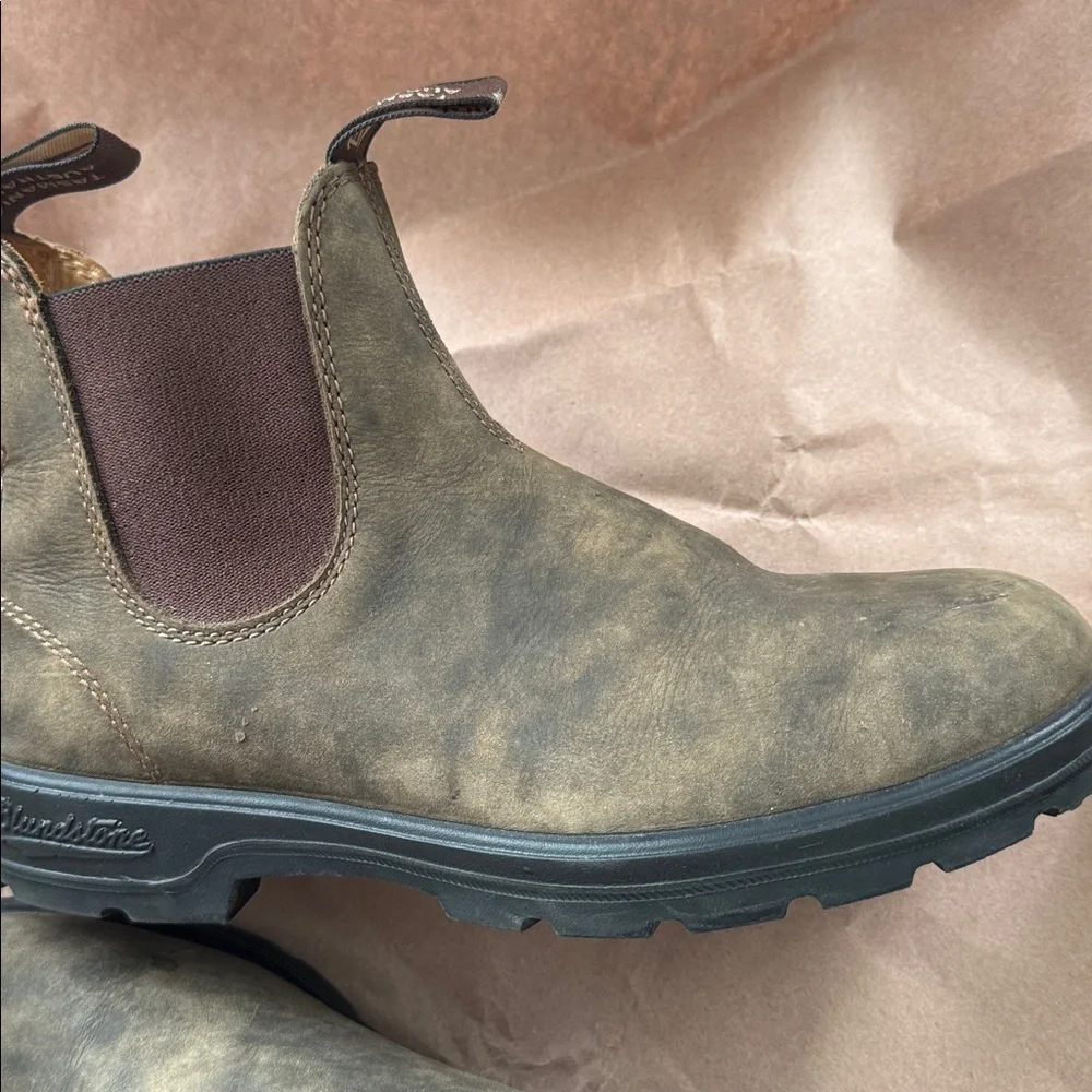 BLUNDSTONE CHELSEA SLIP ON BOOT USW 9.5 - Picture 3 of 9